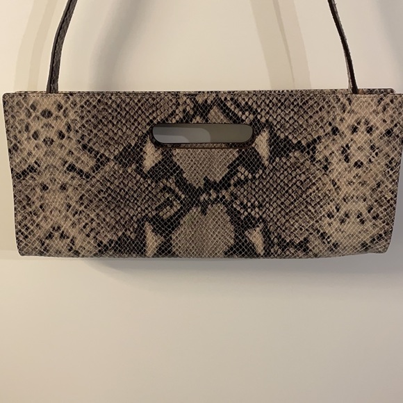 Michael Kors snakeskin clutch - Picture 5 of 6